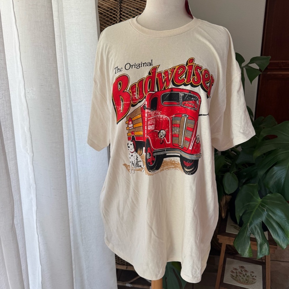NWT Budweiser Graphic T-Shirt red truck Dalmatian‎ dog